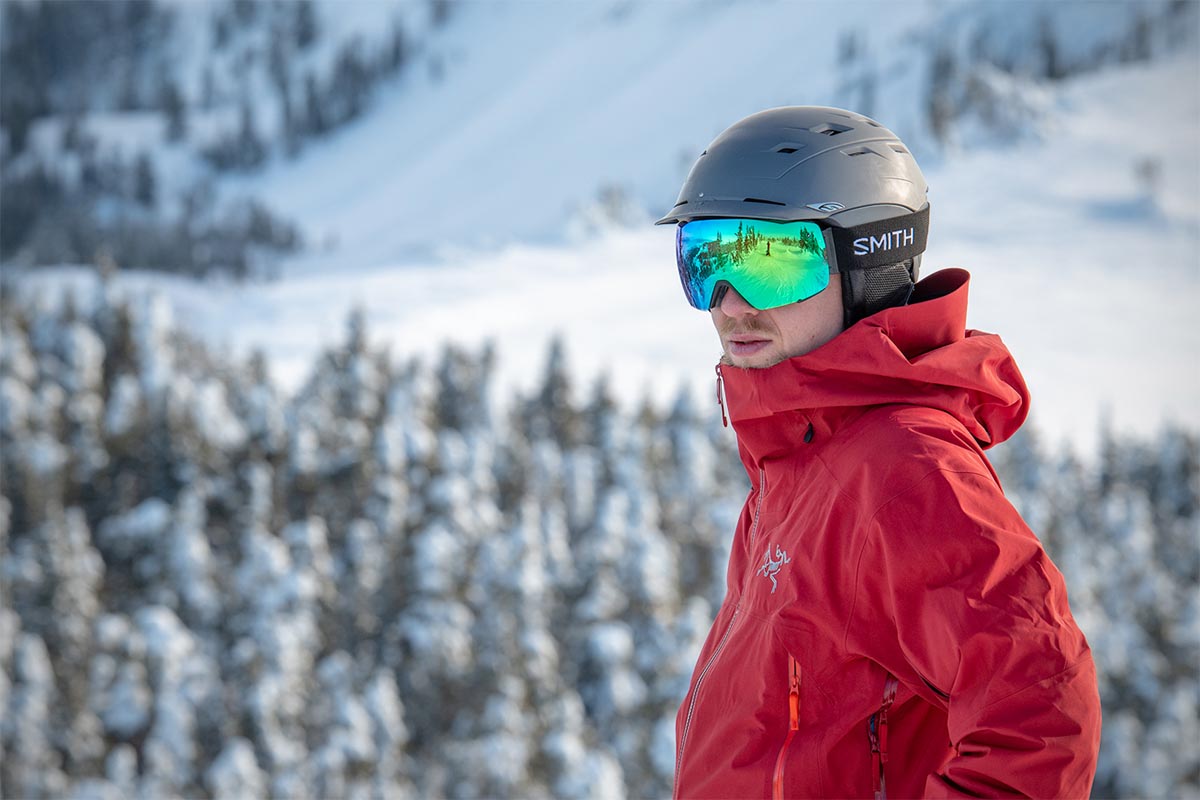 Ski goggle (wearing Smith IO Mag goggle)